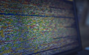 Coronavirus et menaces informatiques: points communs et enseignements Coronavirus et menaces informatiques: points communs et enseignements