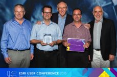 UC 2015 : Special achievement in GIS UC 2015 : Special achievement in GIS