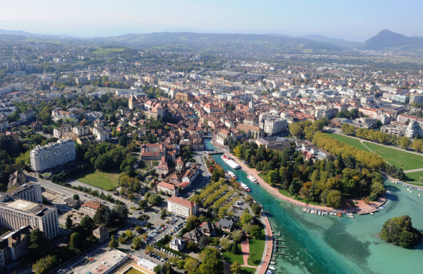 Passant de 50.000 à 120.000 habitants, le projet Smart city de ville du futur d’Annecy vise à devenir durable. L’écoquartier Vallin est le premier concerné par cette démarche. © Ville d'Annecy